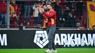 Galatasaray'�n eski y�ld�zlar� RAMS Park'ta