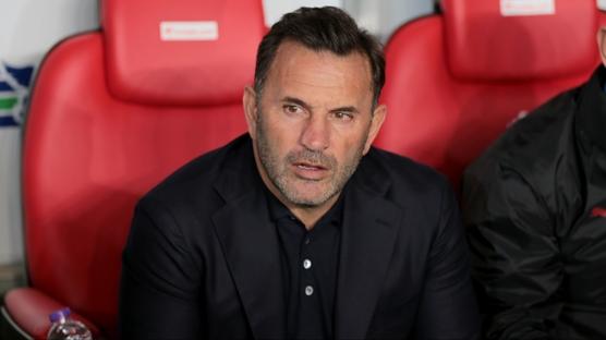 Okan Buruk'tan sakatl�k a��klamas�