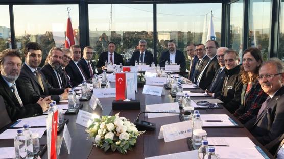 Sa�l�k Bakan� Memi�o�lu, Biyoteknoloji Vadisi'ndeki M�te�ebbis Heyet Toplant�s�'na ba�kanl�k etti