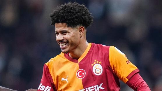 Sara: Kul�bede oldu�um i�in mutlu de�ilim