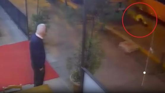 Tart��ma faciaya d�n�yordu! �ETT �of�r� bisikletliye �arpt�