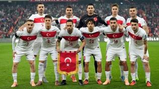 A Milli Futbol Tak�m�, FIFA d�nya klasman�ndaki yerini korudu