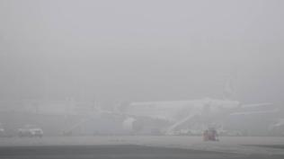 K�rg�zistan'da sis hayat� olumsuz etkiledi... �ok say�da u�u� iptal edildi