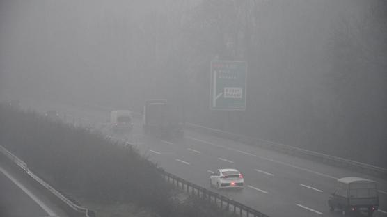 Sis Anadolu Otoyolu'nu etkisi alt�na ald�: G�r�� mesafesi d��t�