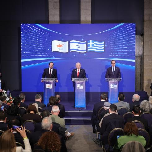 Soyk�r�mc�dan geri vites... 'T�rkiye ile �at��ma istemiyoruz'