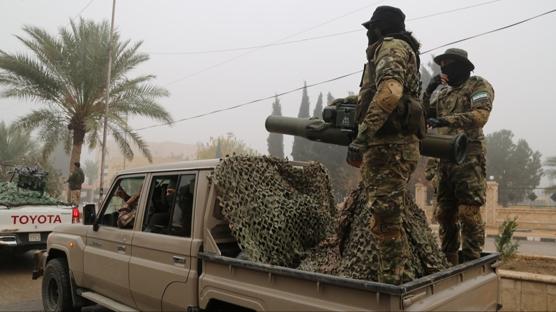 Suriye ��i�leri Bakanl���ndan kritik operasyon! S�n�r d���na g�t�r�lmeden ele ge�irildiler