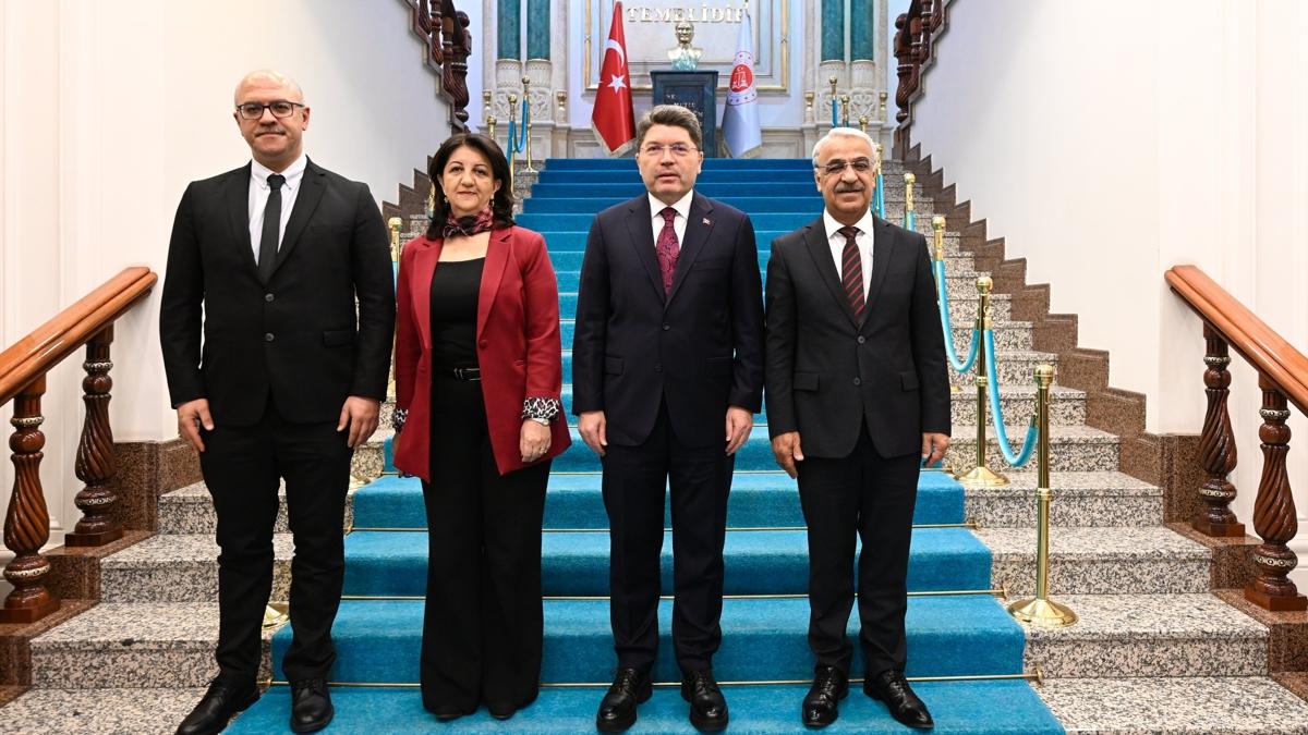 Bakan Tun�: S�reci hassasiyetle y�r�tmeye devam edece�iz