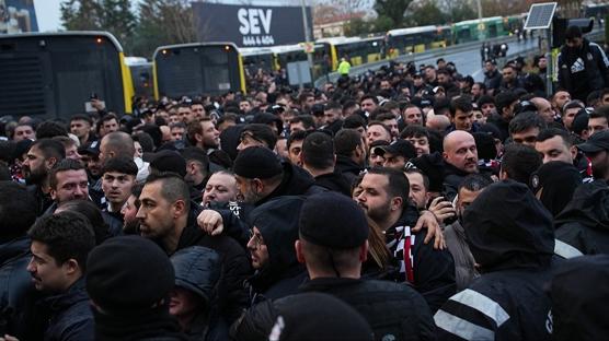 Be�ikta�l� taraftarlar Kad�k�y'de