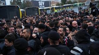 Be�ikta�l� taraftarlar Kad�k�y'de