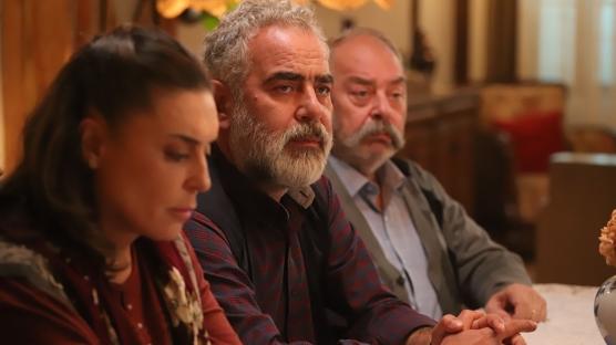 Cennetin �ocuklar�'nda dengeler de�i�iyor... A�k ��kmaz�na girildi