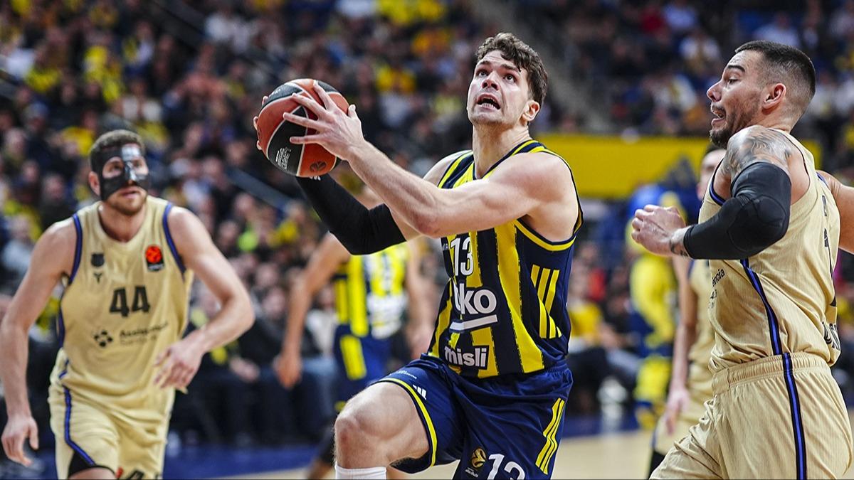 Fenerbah�e Beko, Barcelona'y� son nefeste devirdi