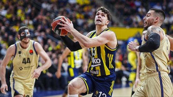 Fenerbah�e Beko, Barcelona'y� son nefeste devirdi