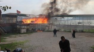 Ka�ak yap�lar�n y�k�m�nda gergin anlar