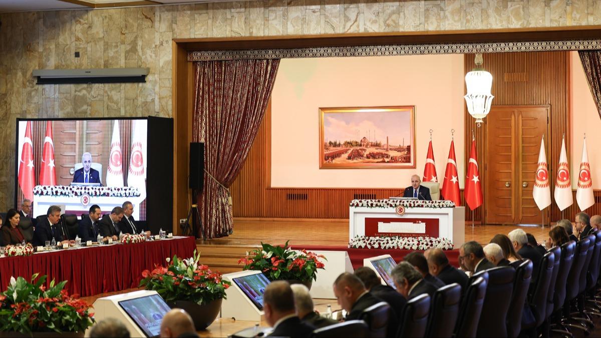 Karde�lik Komisyonu toplan�yor