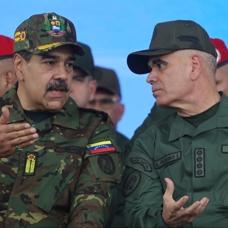 Maduro'dan Trump'a sert ��k��: Kendi �lkenle ilgilen