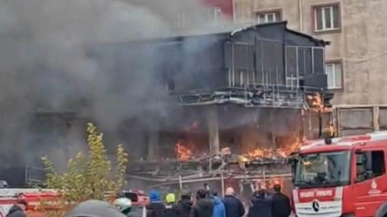 �stanbul'da korkutan yang�n