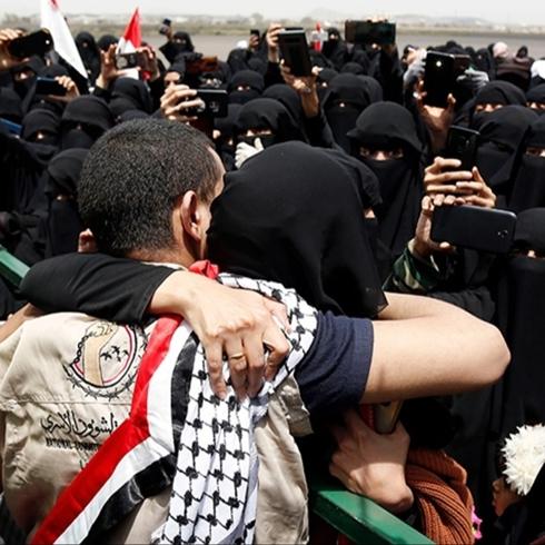 Taraflar mutabakata vard�! Yemen'de tarihi esir takas� anla�mas�