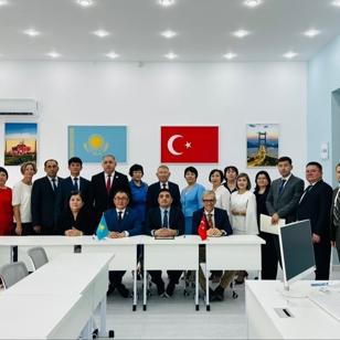 T�KA'dan 'k�lt�rel diplomasi' ad�m�: Kazakistan'da T�rk Dili S�n�f� kuruldu