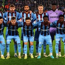 F�rt�na zirve yar���nda yara ald�