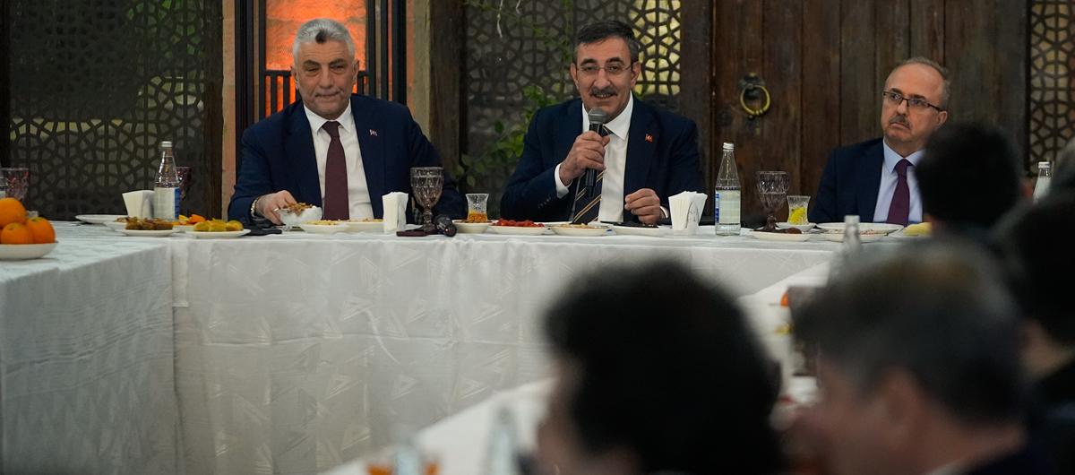 Depremin etkileri art�k giderildi! Y�lmaz'dan enflasyon mesaj�: 2026 d�n�m y�l� olacak