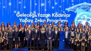 Turkcell'in �Gelece�i Yazan Kad�nlar Yapay Zek� Projesi' mezunlar�n� verdi