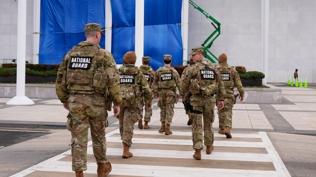 Ulusal Muhafızlar New Orleans sokaklarına iniyor