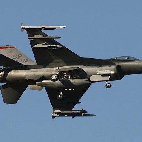 10 adet F-16 hava �ss�ne geliyor