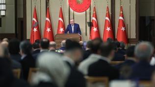 Cumhurba�kan� Erdo�an'dan CHP'ye tepki: Bat�l�lara ezik, kendi insan�na kabalar