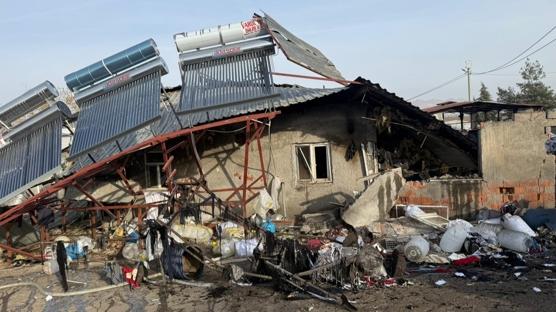 Diyarbak�r'da peynir tesisinde patlama: 6 yaral�