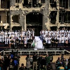 Gazze'de 170 doktor i�in mezuniyet t�reni d�zenlendi