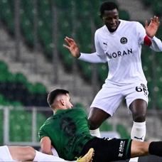 Sakarya'da kazanan Manisa FK oldu