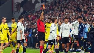 S�per Lig'in ilk yar�s�nda kartlar havada u�u�tu