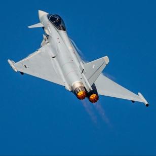 Yunanistan �aresizli�ini ilan etti! T�rkiye yeni Eurofighter hamlesi ile bir ta�la iki ku� vuracak