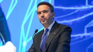 Asr�n felaketine asr�n cevab�! Bakan Bayraktar: Bu y�k�n alt�ndan sadece T�rkiye kalkabilirdi