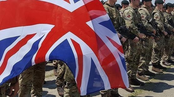 �ngiltere'den 'g�n�ll� askerlik e�itim' hamlesi