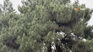 �stanbul g�ne karla uyand�: Meteoroloji uyarm��t�