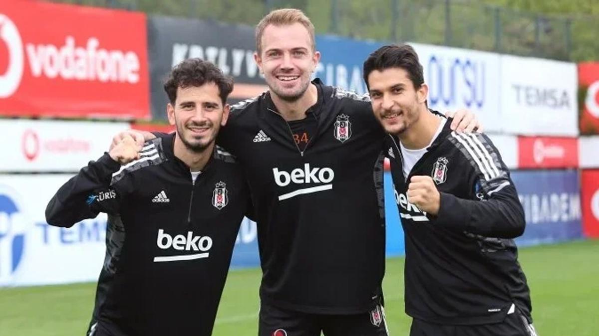 O�uzhan �zyakup, Necip Uysal'a destek verdi! 'Bu kul�b�n karakteridir'