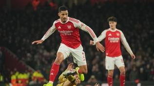 Saliba: Arsenal her kupay� kazanabilir