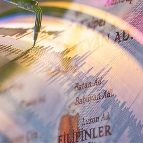 Tayvan'da 7.0 b�y�kl���nde deprem: Sanayi tesisleri tedbir ama�l� bo�alt�ld�