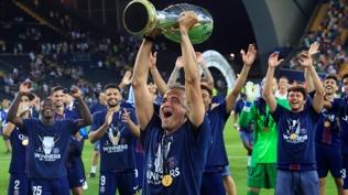 6 kupa kazand�! 2025, Luis Enrique'nin y�l� oldu