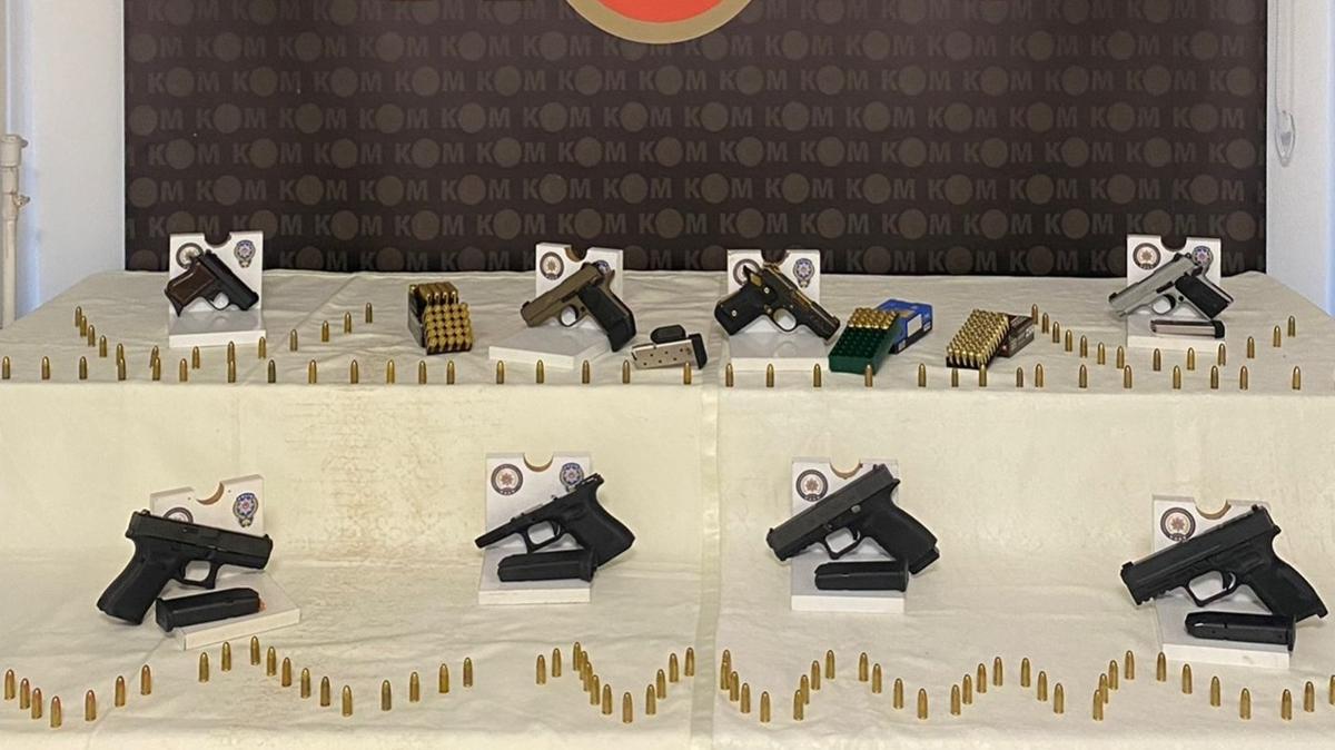 �ki ilde su� �rg�t�ne darbe: 15 ��pheli g�zalt�na al�nd�