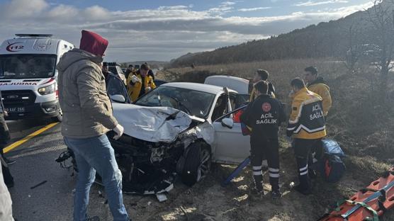 K�rklareli'nde iki otomobil �arp��t�: 7 yaral�