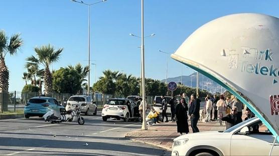 Alanya'da feci kaza: 3 tekerlekli motosiklette can pazarı