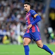 Barcelona'da Ronald Araujo, antrenmanlara geri d�nd�