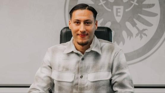 Frankfurt, Younes Ebnoutalib'i kadrosuna katt�