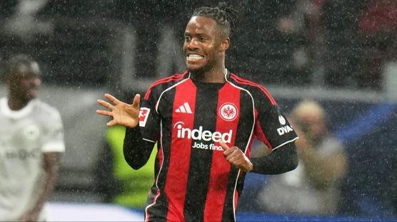 Frankfurt'ta Batshuayi i�in ayr�l�k sinyali