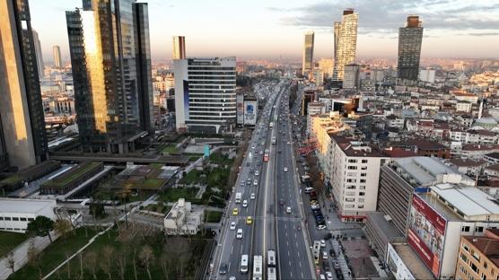�stanbul'da trafik �ilesi: Ara�lar ilerleyemedi