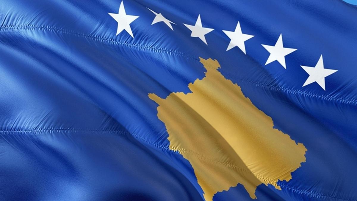 Kosova'da erken se�im sona erdi... Mevcut Ba�bakan Kurti zaferini ilan etti