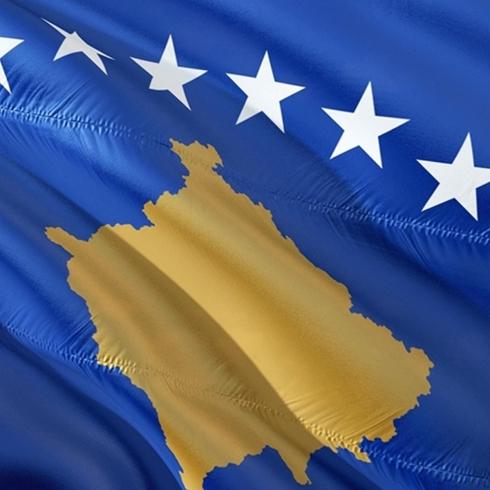 Kosova'da erken se�im sona erdi... Mevcut Ba�bakan Kurti zaferini ilan etti