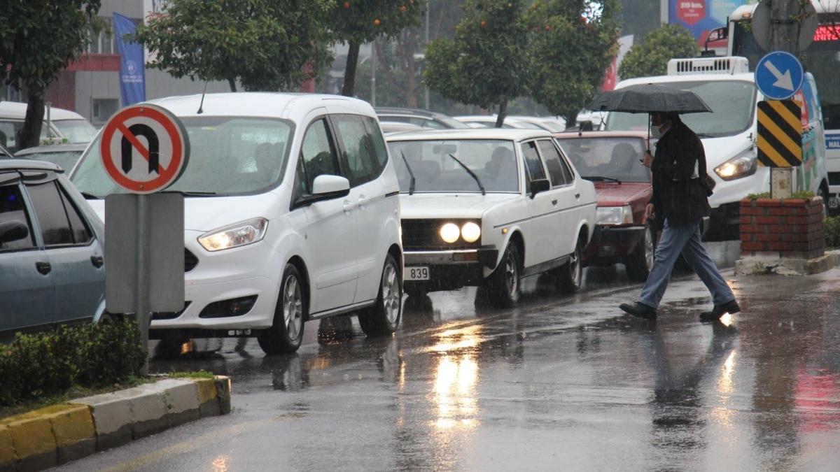 Meteoroloji iki ili uyardı: Gök gürültülü sağanak geliyor